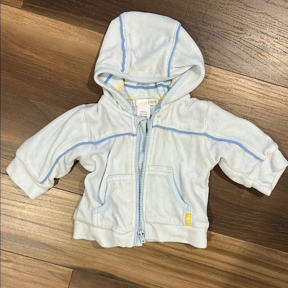 3/15$ H&M Velvet Baby Sweater